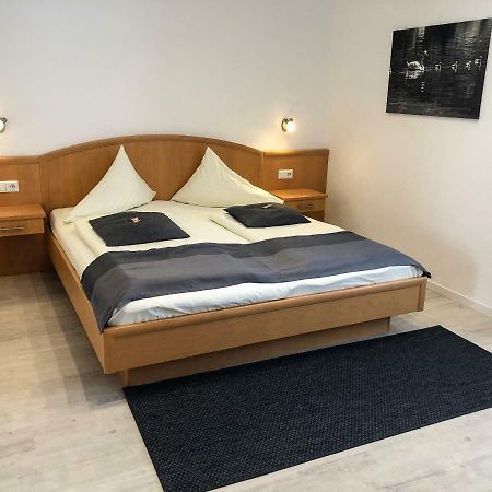 Hotel Gretl Krumpendorf ภายนอก รูปภาพ
