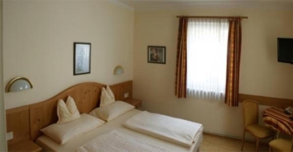 Hotel Gretl Krumpendorf ภายนอก รูปภาพ