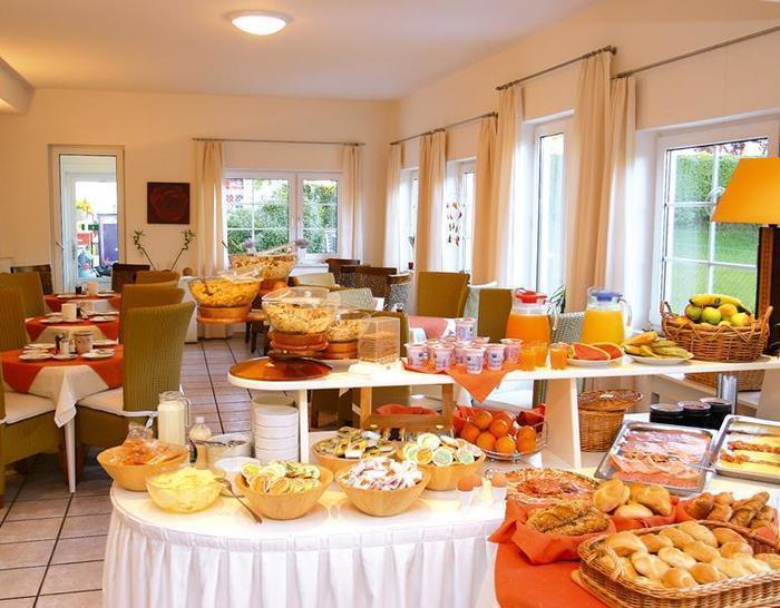 Hotel Gretl Krumpendorf ภายนอก รูปภาพ